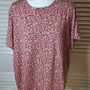 Excellent Condition XXL Old Navy Roses Tee